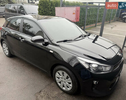 Чорний Кіа Ріо, об'ємом двигуна 1.37 л та пробігом 99 тис. км за 14500 $, фото 2 на Automoto.ua