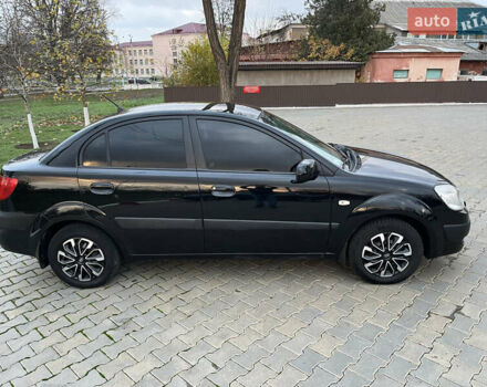 Черный Киа Рио, объемом двигателя 1.4 л и пробегом 297 тыс. км за 3999 $, фото 7 на Automoto.ua