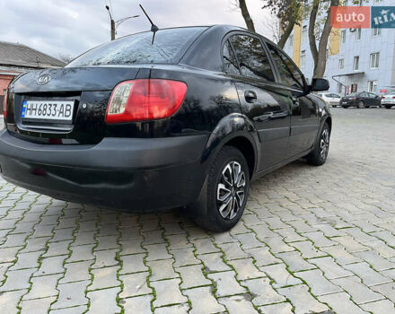 Черный Киа Рио, объемом двигателя 1.4 л и пробегом 297 тыс. км за 3999 $, фото 9 на Automoto.ua