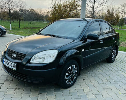 Черный Киа Рио, объемом двигателя 1.4 л и пробегом 297 тыс. км за 3999 $, фото 14 на Automoto.ua
