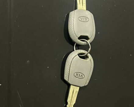 Черный Киа Рио, объемом двигателя 1.4 л и пробегом 297 тыс. км за 3999 $, фото 25 на Automoto.ua