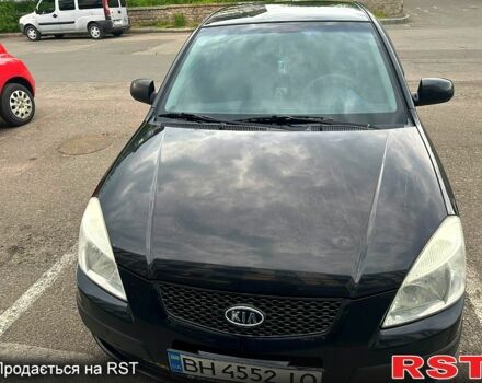 Черный Киа Рио, объемом двигателя 1.4 л и пробегом 252 тыс. км за 3600 $, фото 5 на Automoto.ua