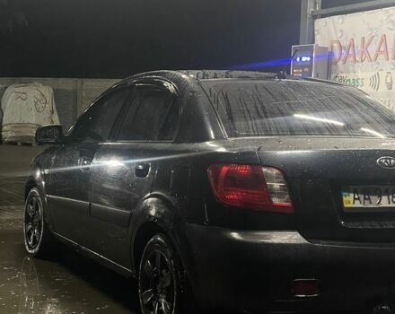 Черный Киа Рио, объемом двигателя 1.4 л и пробегом 378 тыс. км за 2650 $, фото 7 на Automoto.ua