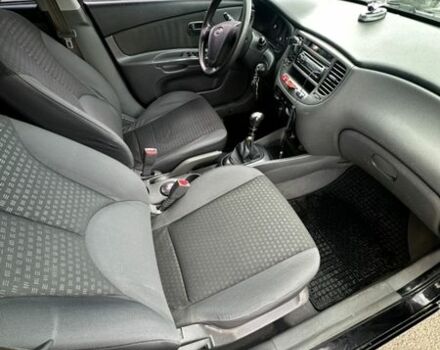 Черный Киа Рио, объемом двигателя 1.49 л и пробегом 152 тыс. км за 3500 $, фото 30 на Automoto.ua