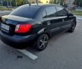 Черный Киа Рио, объемом двигателя 1.4 л и пробегом 350 тыс. км за 3550 $, фото 3 на Automoto.ua