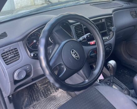 Черный Киа Рио, объемом двигателя 0 л и пробегом 205 тыс. км за 1400 $, фото 3 на Automoto.ua