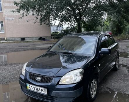 Чорний Кіа Ріо, об'ємом двигуна 1.4 л та пробігом 300 тис. км за 1998 $, фото 1 на Automoto.ua