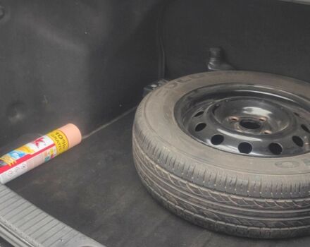 Черный Киа Рио, объемом двигателя 1.4 л и пробегом 229 тыс. км за 4200 $, фото 4 на Automoto.ua