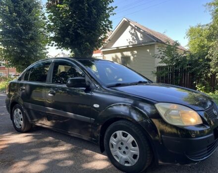 Черный Киа Рио, объемом двигателя 1.4 л и пробегом 235 тыс. км за 3200 $, фото 3 на Automoto.ua