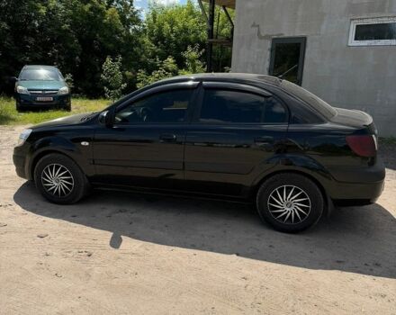Черный Киа Рио, объемом двигателя 1.4 л и пробегом 135 тыс. км за 5500 $, фото 4 на Automoto.ua