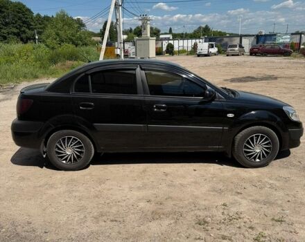 Черный Киа Рио, объемом двигателя 1.4 л и пробегом 135 тыс. км за 5500 $, фото 6 на Automoto.ua