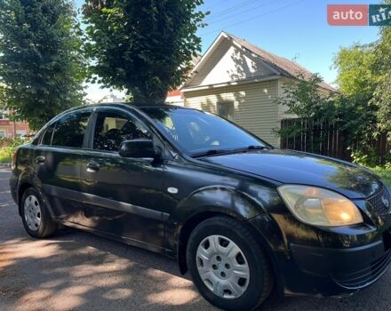 Черный Киа Рио, объемом двигателя 1.4 л и пробегом 235 тыс. км за 3200 $, фото 3 на Automoto.ua