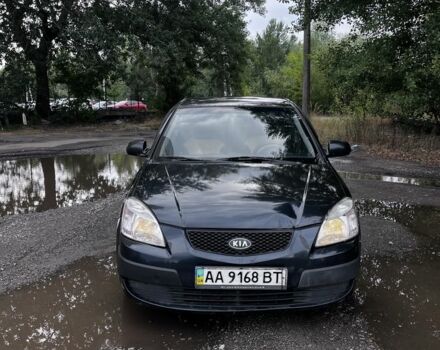 Чорний Кіа Ріо, об'ємом двигуна 1.4 л та пробігом 300 тис. км за 1998 $, фото 2 на Automoto.ua