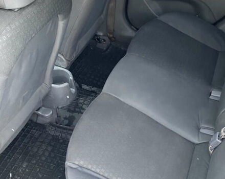 Черный Киа Рио, объемом двигателя 1.4 л и пробегом 358 тыс. км за 3750 $, фото 8 на Automoto.ua