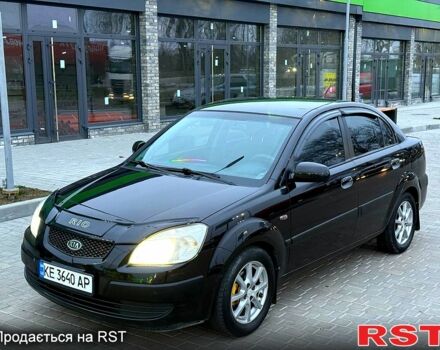 Чорний Кіа Ріо, об'ємом двигуна 1.4 л та пробігом 230 тис. км за 5800 $, фото 2 на Automoto.ua