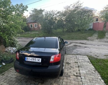 Черный Киа Рио, объемом двигателя 1.4 л и пробегом 249 тыс. км за 3500 $, фото 3 на Automoto.ua