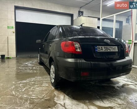 Черный Киа Рио, объемом двигателя 1.4 л и пробегом 216 тыс. км за 3300 $, фото 5 на Automoto.ua