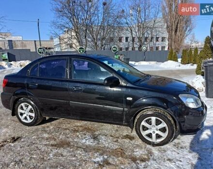 Черный Киа Рио, объемом двигателя 1.4 л и пробегом 259 тыс. км за 4500 $, фото 1 на Automoto.ua