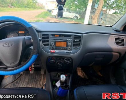 Черный Киа Рио, объемом двигателя 1.4 л и пробегом 145 тыс. км за 4300 $, фото 1 на Automoto.ua