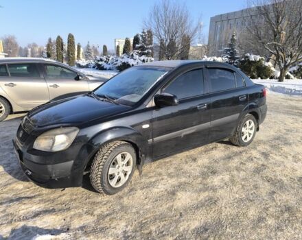 Чорний Кіа Ріо, об'ємом двигуна 1.4 л та пробігом 230 тис. км за 3750 $, фото 1 на Automoto.ua