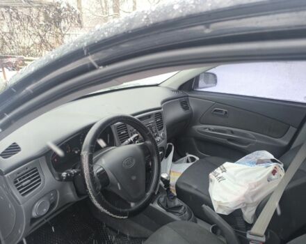 Чорний Кіа Ріо, об'ємом двигуна 1.4 л та пробігом 265 тис. км за 3650 $, фото 6 на Automoto.ua