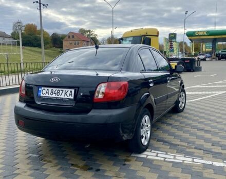 Черный Киа Рио, объемом двигателя 1.4 л и пробегом 152 тыс. км за 4600 $, фото 3 на Automoto.ua