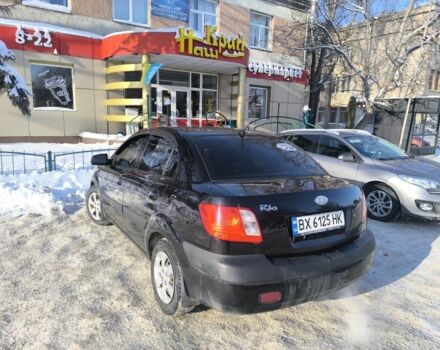 Чорний Кіа Ріо, об'ємом двигуна 1.4 л та пробігом 230 тис. км за 3750 $, фото 3 на Automoto.ua
