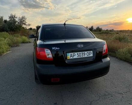 Чорний Кіа Ріо, об'ємом двигуна 1.4 л та пробігом 168 тис. км за 5500 $, фото 3 на Automoto.ua