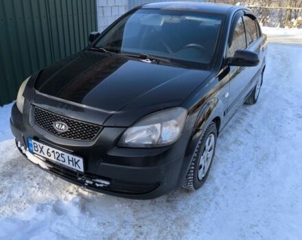 Чорний Кіа Ріо, об'ємом двигуна 1.4 л та пробігом 230 тис. км за 3750 $, фото 4 на Automoto.ua