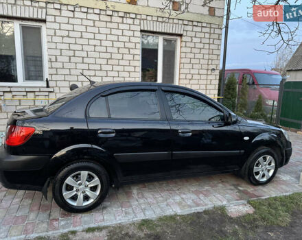 Черный Киа Рио, объемом двигателя 1.5 л и пробегом 287 тыс. км за 5500 $, фото 4 на Automoto.ua