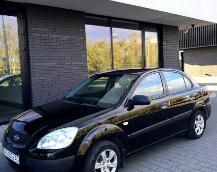 Чорний Кіа Ріо, об'ємом двигуна 1.4 л та пробігом 291 тис. км за 4200 $, фото 3 на Automoto.ua