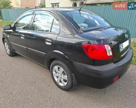 Черный Киа Рио, объемом двигателя 1.4 л и пробегом 156 тыс. км за 4800 $, фото 3 на Automoto.ua