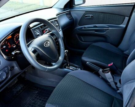 Черный Киа Рио, объемом двигателя 1.4 л и пробегом 224 тыс. км за 4999 $, фото 8 на Automoto.ua