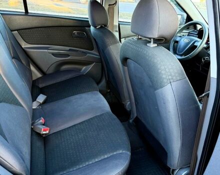 Чорний Кіа Ріо, об'ємом двигуна 1.4 л та пробігом 224 тис. км за 4999 $, фото 12 на Automoto.ua