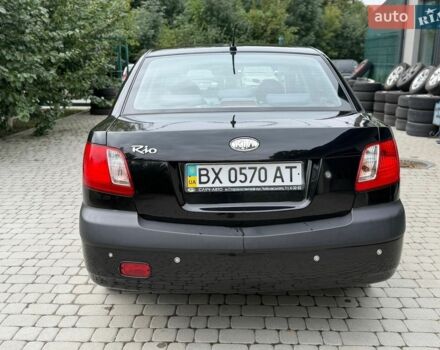 Черный Киа Рио, объемом двигателя 1.4 л и пробегом 155 тыс. км за 3900 $, фото 6 на Automoto.ua