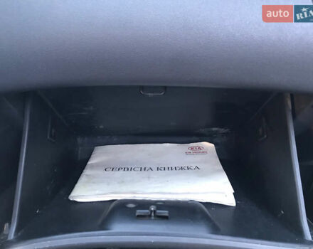 Черный Киа Рио, объемом двигателя 1.4 л и пробегом 291 тыс. км за 5500 $, фото 21 на Automoto.ua