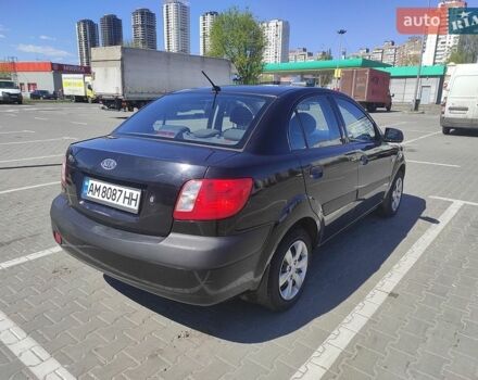 Чорний Кіа Ріо, об'ємом двигуна 1.4 л та пробігом 200 тис. км за 5500 $, фото 2 на Automoto.ua