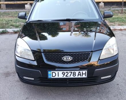 Черный Киа Рио, объемом двигателя 1.4 л и пробегом 260 тыс. км за 2801 $, фото 6 на Automoto.ua