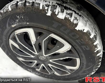 Чорний Кіа Ріо, об'ємом двигуна 1.4 л та пробігом 167 тис. км за 5550 $, фото 5 на Automoto.ua