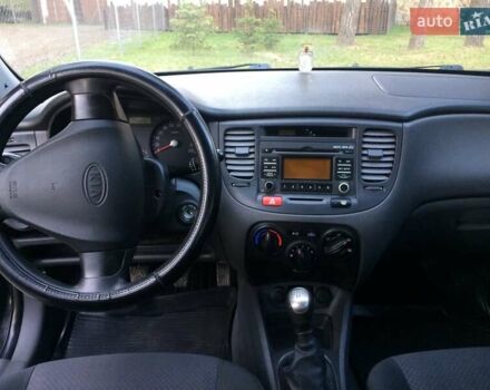 Киа Рио 2009 в Каменке-Бугской на Automoto.ua Черный Киа Рио, объемом двигателя 1.5 л и пробегом 360 тыс. км за 4300 $, фото 10 на Automoto.ua