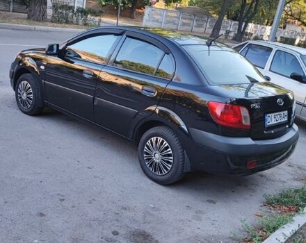 Черный Киа Рио, объемом двигателя 1.4 л и пробегом 260 тыс. км за 2801 $, фото 1 на Automoto.ua