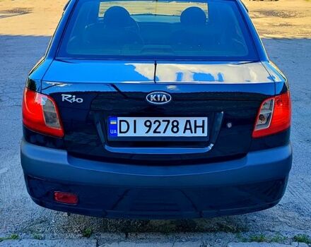 Черный Киа Рио, объемом двигателя 1.4 л и пробегом 260 тыс. км за 3100 $, фото 4 на Automoto.ua