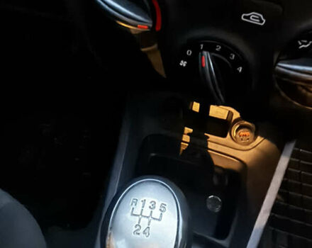 Черный Киа Рио, объемом двигателя 1.4 л и пробегом 150 тыс. км за 5400 $, фото 4 на Automoto.ua