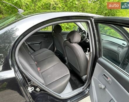 Черный Киа Рио, объемом двигателя 1.4 л и пробегом 91 тыс. км за 4800 $, фото 12 на Automoto.ua