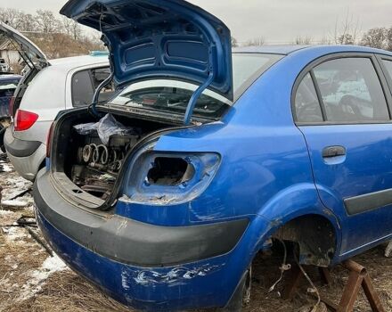 Черный Киа Рио, объемом двигателя 1.4 л и пробегом 377 тыс. км за 2500 $, фото 8 на Automoto.ua