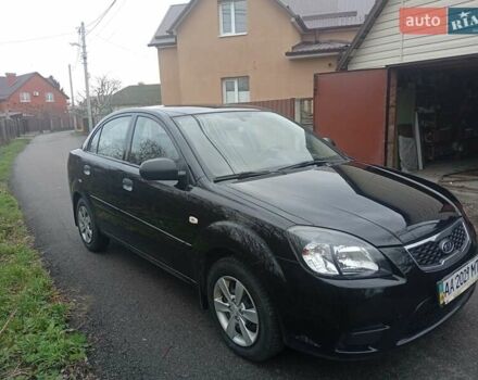 Черный Киа Рио, объемом двигателя 1.4 л и пробегом 186 тыс. км за 4800 $, фото 2 на Automoto.ua