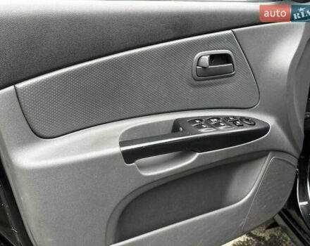 Черный Киа Рио, объемом двигателя 1.4 л и пробегом 151 тыс. км за 6490 $, фото 25 на Automoto.ua