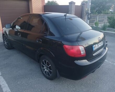 Чорний Кіа Ріо, об'ємом двигуна 1.4 л та пробігом 210 тис. км за 4308 $, фото 5 на Automoto.ua