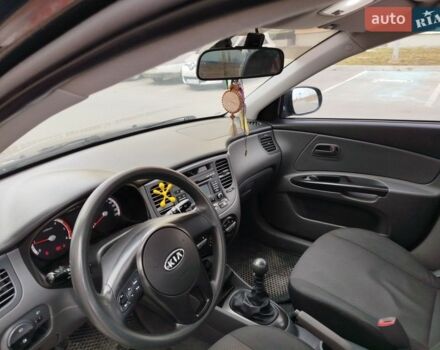 Черный Киа Рио, объемом двигателя 1.5 л и пробегом 155 тыс. км за 5650 $, фото 15 на Automoto.ua