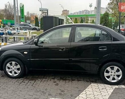 Черный Киа Рио, объемом двигателя 1.4 л и пробегом 150 тыс. км за 6000 $, фото 4 на Automoto.ua